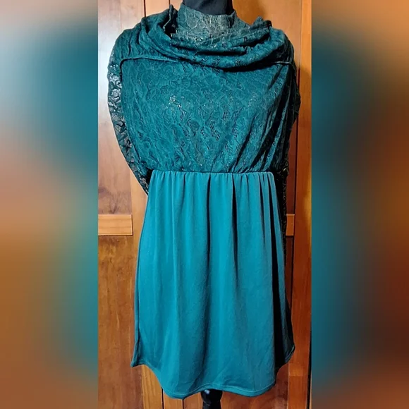 🎡NWT ART CLASS long sleeve midi dress. Size L (10-12) - Picture 7 of 12